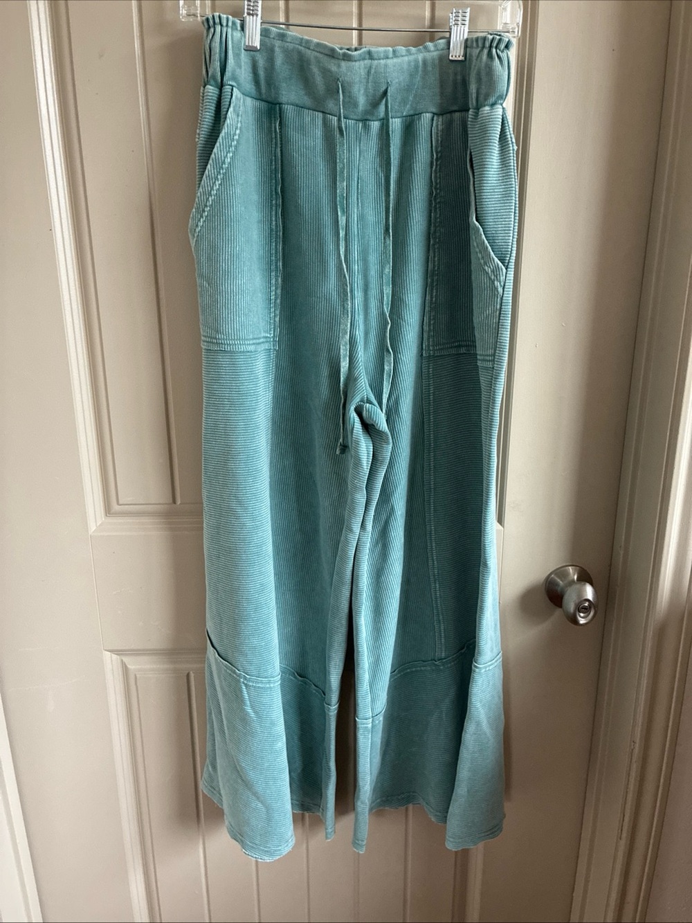 Wide Leg Pull-On Pants in Teal